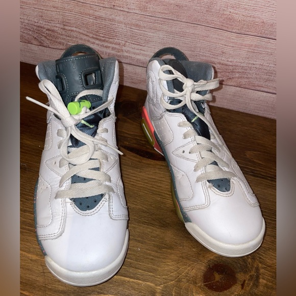 2016 Air Jordan 6 GS Bright Mango size 5.5Y youth 384665-114 sneaker shoes - Picture 4 of 15